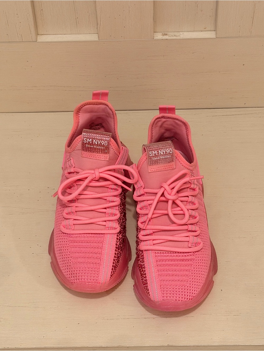 ✨💞Steve Madden Maxima Rhinestone Smeaker✨💞